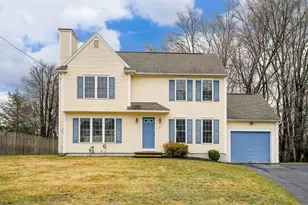 2 Freshwater Ct, Nashua, NH 03060 - Photo 2