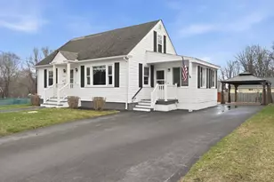 599 Brunelle Ave, Manchester, NH 03103 - Photo 2