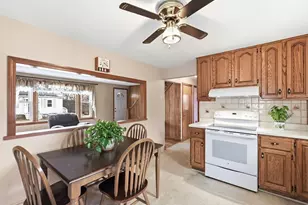 599 Brunelle Ave, Manchester, NH 03103 - Photo 4