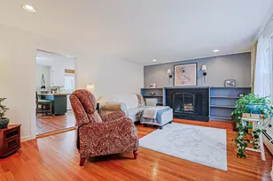 22 Tyler St, Salem, NH 03079 - Photo 4