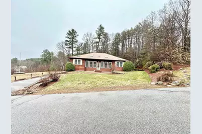 7 Rainbow Drive, Goffstown, NH 03045 - Photo 2