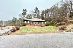 7 Rainbow Dr, Goffstown, NH 03045 - Photo 2