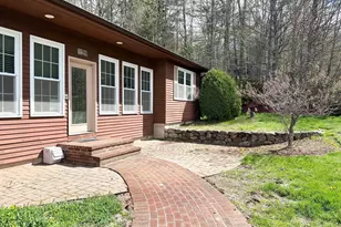 7 Rainbow Dr, Goffstown, NH 03045 - Photo 6