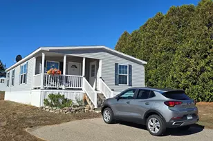 34 Circle Dr, Belmont, NH 03220 - Photo 1