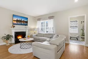 54 Toby Cir, Merrimack, NH 03054 - Photo 4