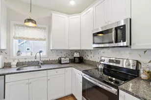 54 Toby Cir, Merrimack, NH 03054 - Photo 12