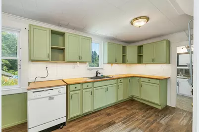 7 Maple Street, Farmington, NH 03835 - Photo 4