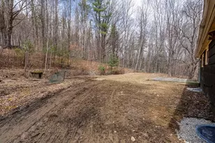 7256 Oak Hill Rd, Loudon, NH 03307 - Photo 28
