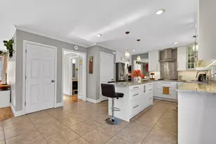 8 Katie Ln, Nashua, NH 03062 - Photo 10