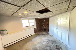 51 Island Pond Rd, Derry, NH 03038 - Photo 18