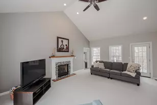 1 Greenfield Pkwy, Bedford, NH 03110 - Photo 8