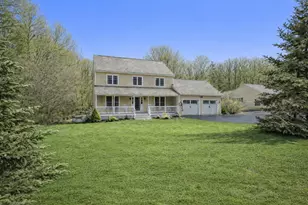 19 Rouleau Dr, Somersworth, NH 03878 - Photo 1