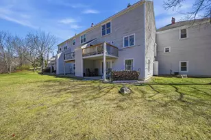 8 Mill Falls Rd, Pembroke, NH 03275 - Photo 8