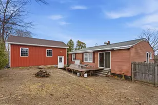 10 Saint Josephs Dr, Nashua, NH 03060 - Photo 4