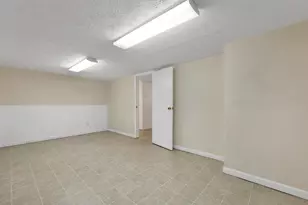 24 Healion St, Manchester, NH 03109 - Photo 46