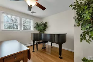 24 Healion St, Manchester, NH 03109 - Photo 18