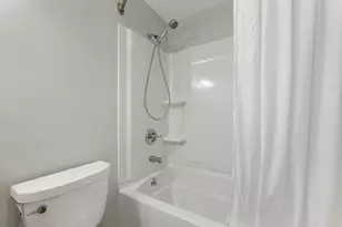 24 Healion St, Manchester, NH 03109 - Photo 34