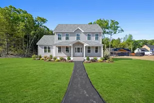 10 Blaisdell Ct, Raymond, NH 03077 - Photo 2