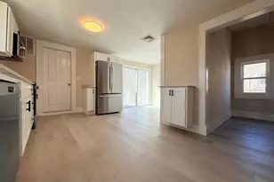 8 Holman St, Hillsboro, NH 03221 - Photo 4