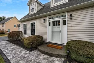 3 Blue Heron Dr, Dover, NH 03820 - Photo 4