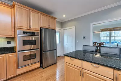 2246 Elm Street, Manchester, NH 03104 - Photo 6