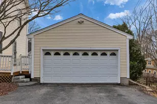 2246 Elm St, Manchester, NH 03104 - Photo 36