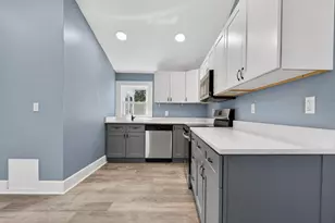 228 Main St, Hampstead, NH 03841 - Photo 12