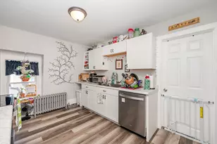 26 Cushing St, Dover, NH 03820 - Photo 8