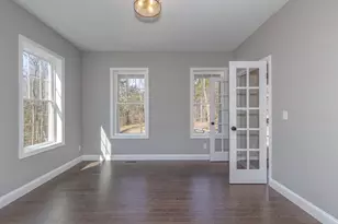 38 Lane Rd, Candia, NH 03034 - Photo 6