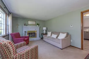 27 Bedard Ave, Derry, NH 03038 - Photo 8