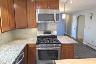 12 Fernand St, Manchester, NH 03103 - Photo 4