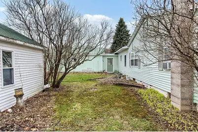 93 Middle Road, Swanton,  05488 - Photo 8