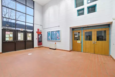 555  Cedar Street, Manchester, NH 03103 - Photo 8