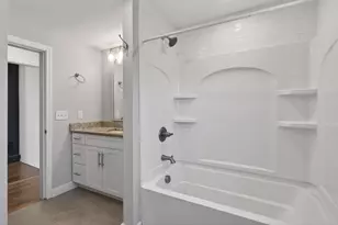 112 Tolend Rd, Dover, NH 03820 - Photo 18