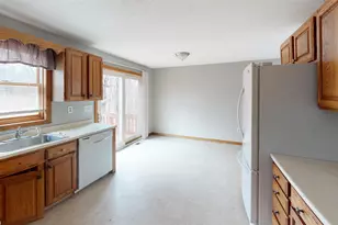 5B Mark St, Hudson, NH 03051 - Photo 1