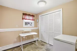 7 Nevens St, Hudson, NH 03051 - Photo 36