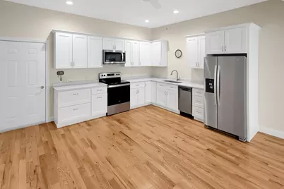 10 Diamond Oaks Boulevard #2, Kingston, NH 03848 - Photo 2