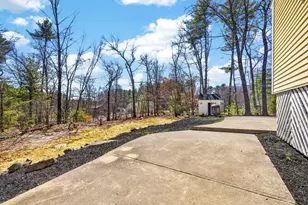 27 Gilcreast Rd, Londonderry, NH 03053 - Photo 28