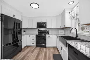 61 Barbara Ln, Hudson, NH 03051 - Photo 16