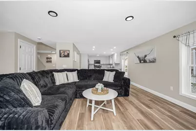 61 Barbara Lane, Hudson, NH 03051 - Photo 10