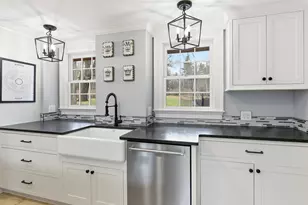 23 Old Manchester Rd, Amherst, NH 03031 - Photo 20