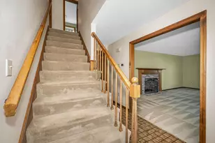 19 Lisa Dr, Nashua, NH 03062 - Photo 8