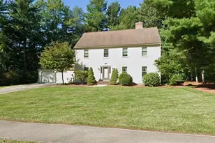 19 Lisa Dr, Nashua, NH 03062 - Photo 1