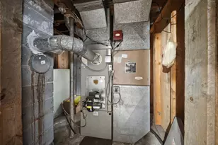 101 Elm St, Goffstown, NH 03045 - Photo 32