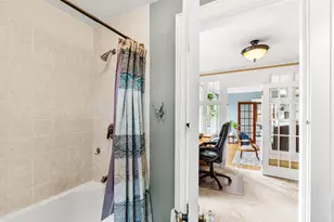 483 Walnut St, Manchester, NH 03104 - Photo 12