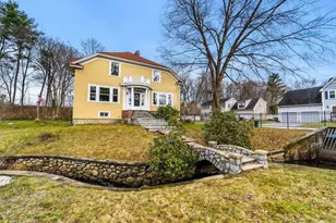 483 Walnut St, Manchester, NH 03104 - Photo 2