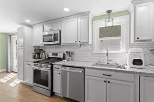 567 N Stark Hwy, Weare, NH 03281 - Photo 6