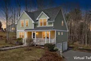 425 Pleasant St, Rollinsford, NH 03869 - Photo 2