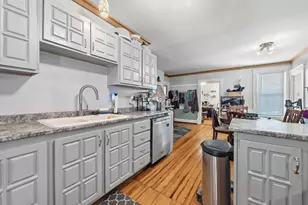 19 Mechanic St, Gorham, NH 03581 - Photo 4