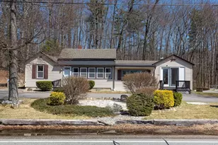 122 Wash Pond Rd, Hampstead, NH 03841 - Photo 2